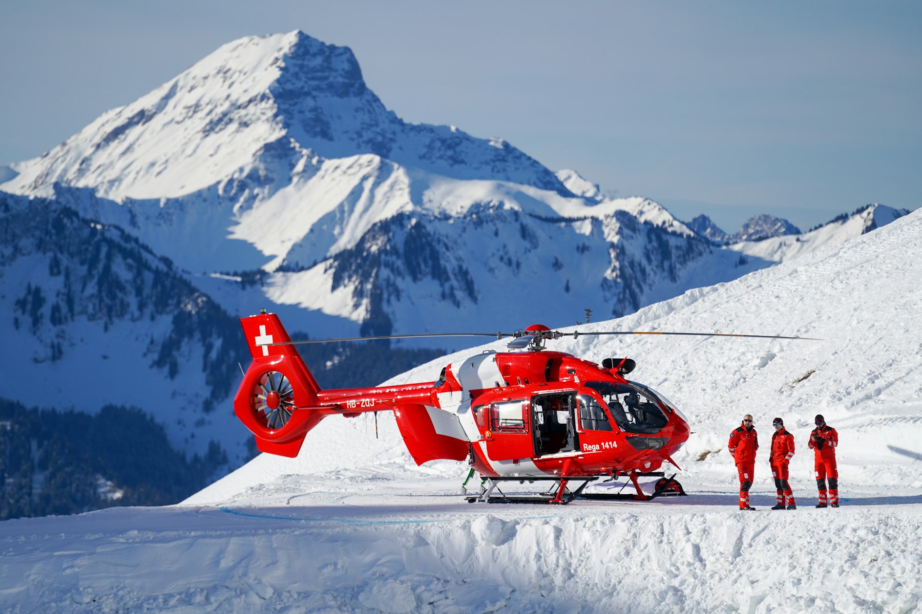 Heli-skiing