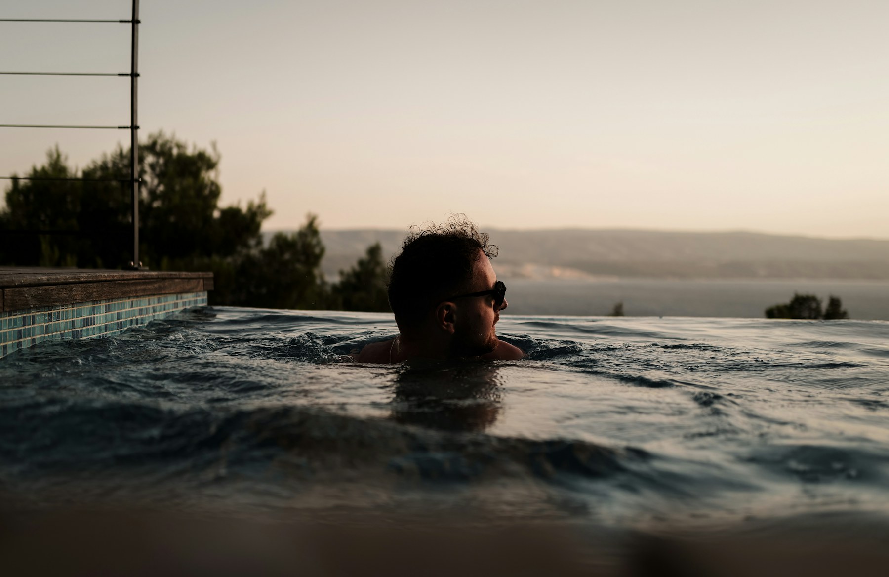 Infinity pool