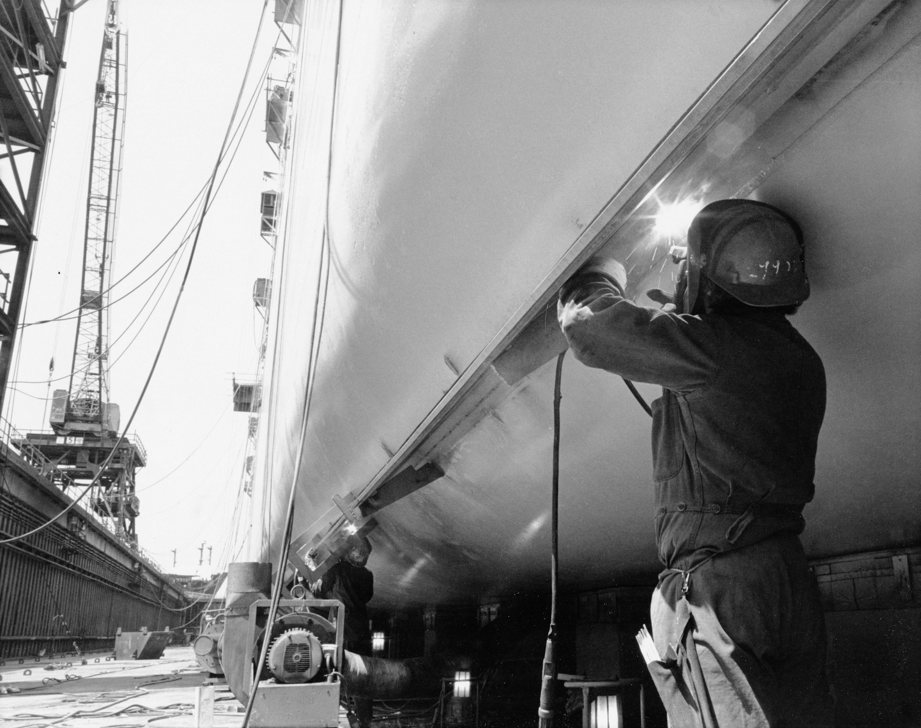 Keel laying