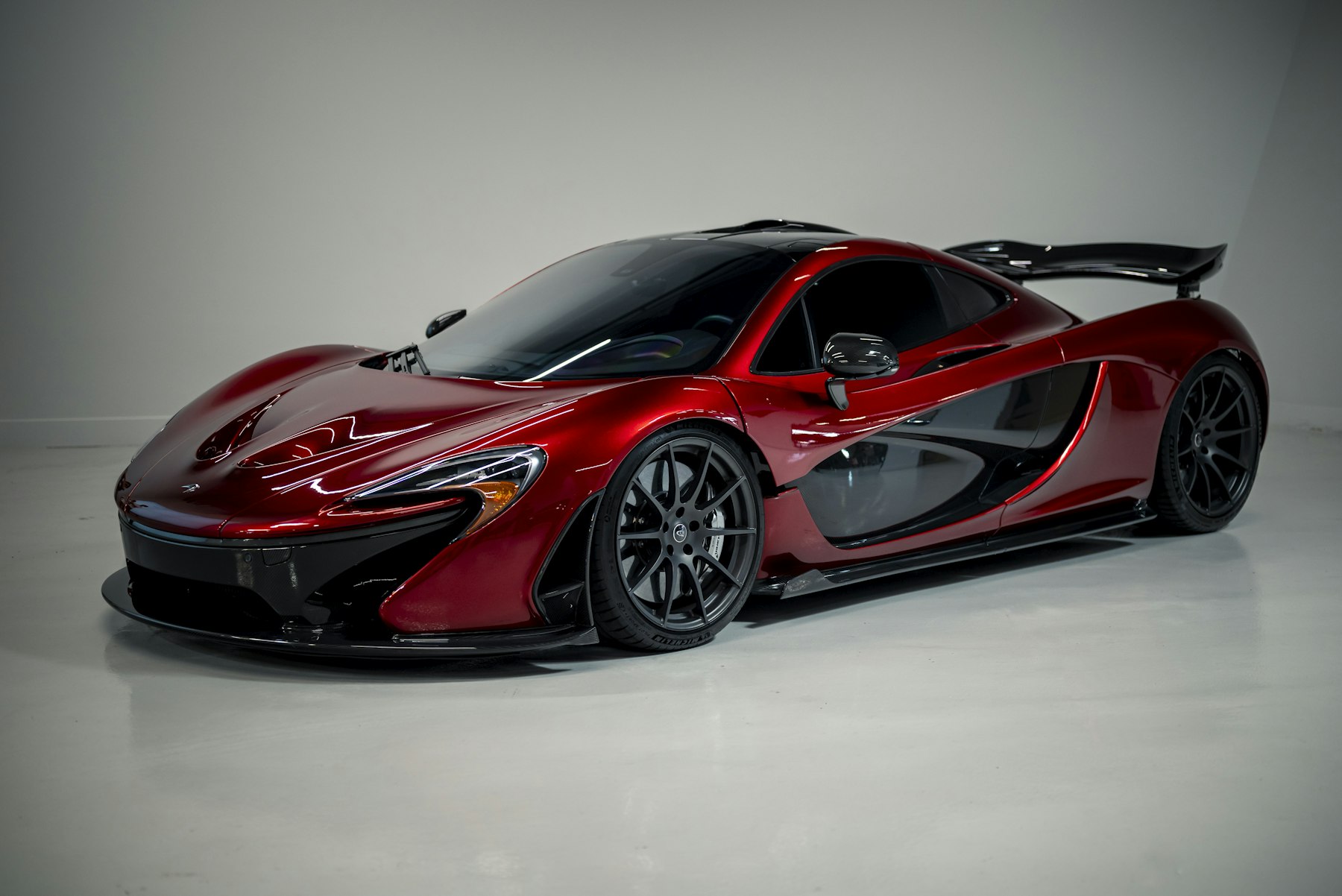 McLaren P1