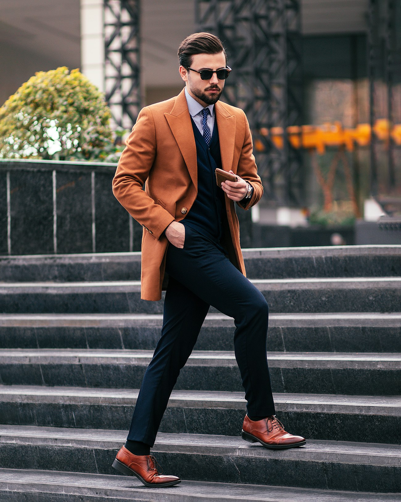Tobacco overcoat