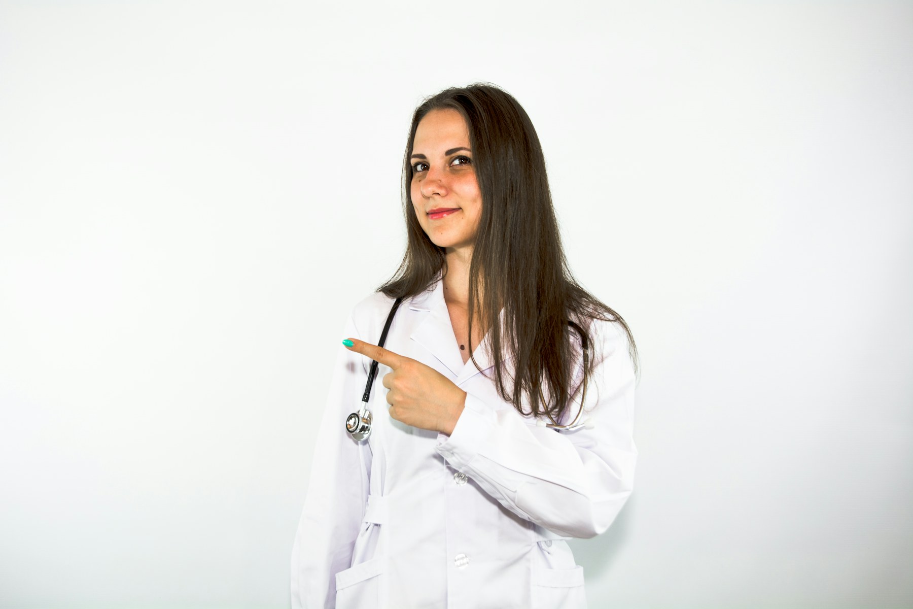 Dr. Clara Benoît