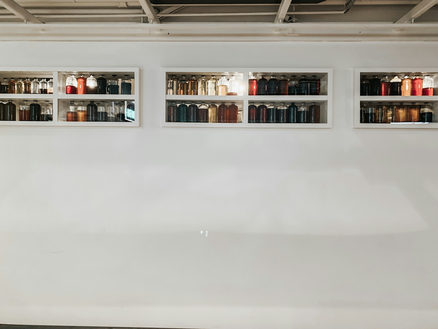 An empty white gallery